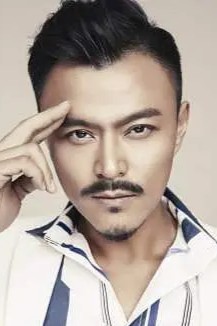 段秋旭