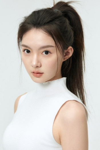 黄昕越