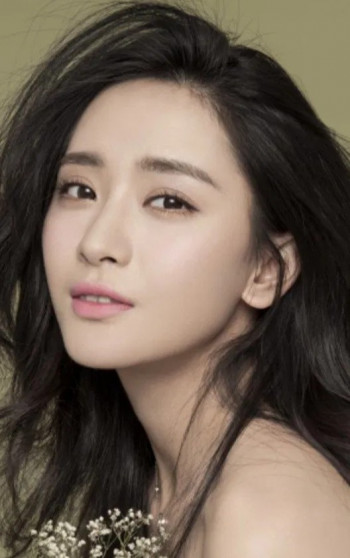 李佳怡