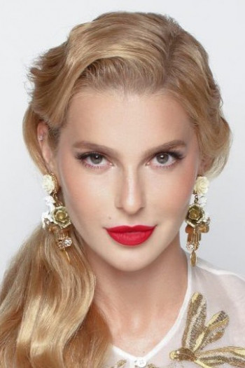 安娜·芭特科薇奇