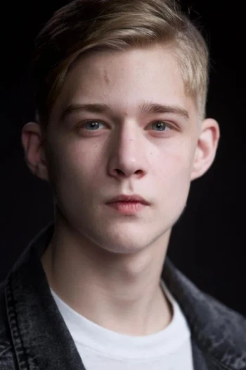 奥列格·萨沃斯塔尤克