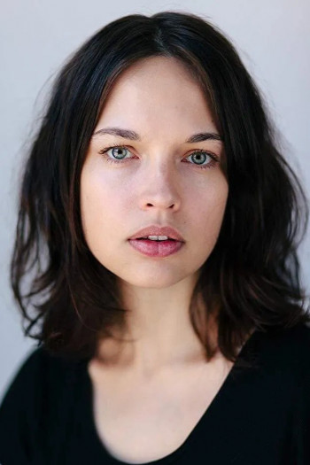 安吉·K·亚当斯