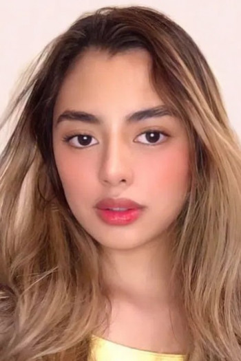 丹尼斯·埃斯特万