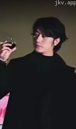 潜龙出世